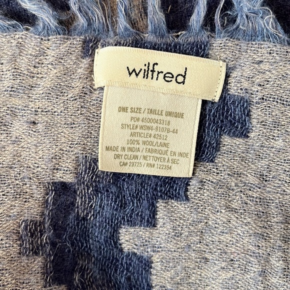 Wilfred | Magenta Chevron Blanket Scarf | O/S - Picture 3 of 3